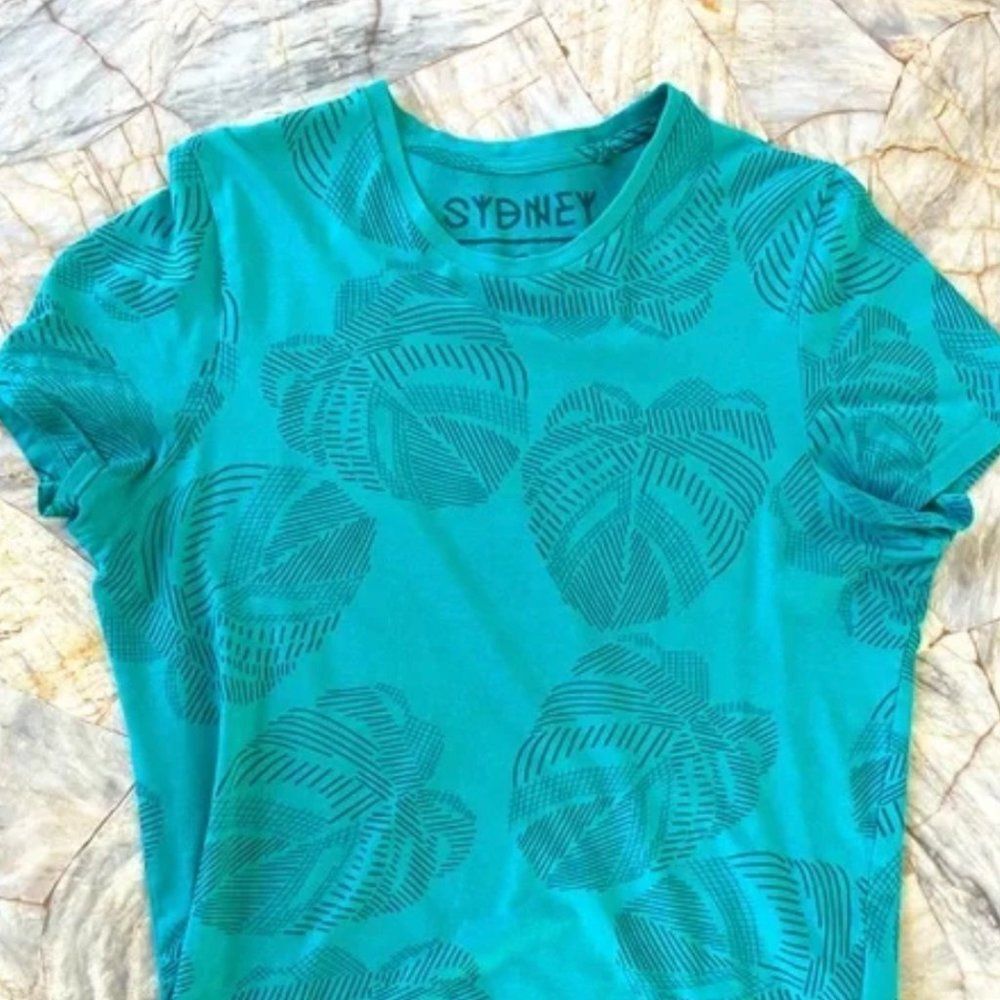 Sydney‎ T-Shirt Size Small, limited collection